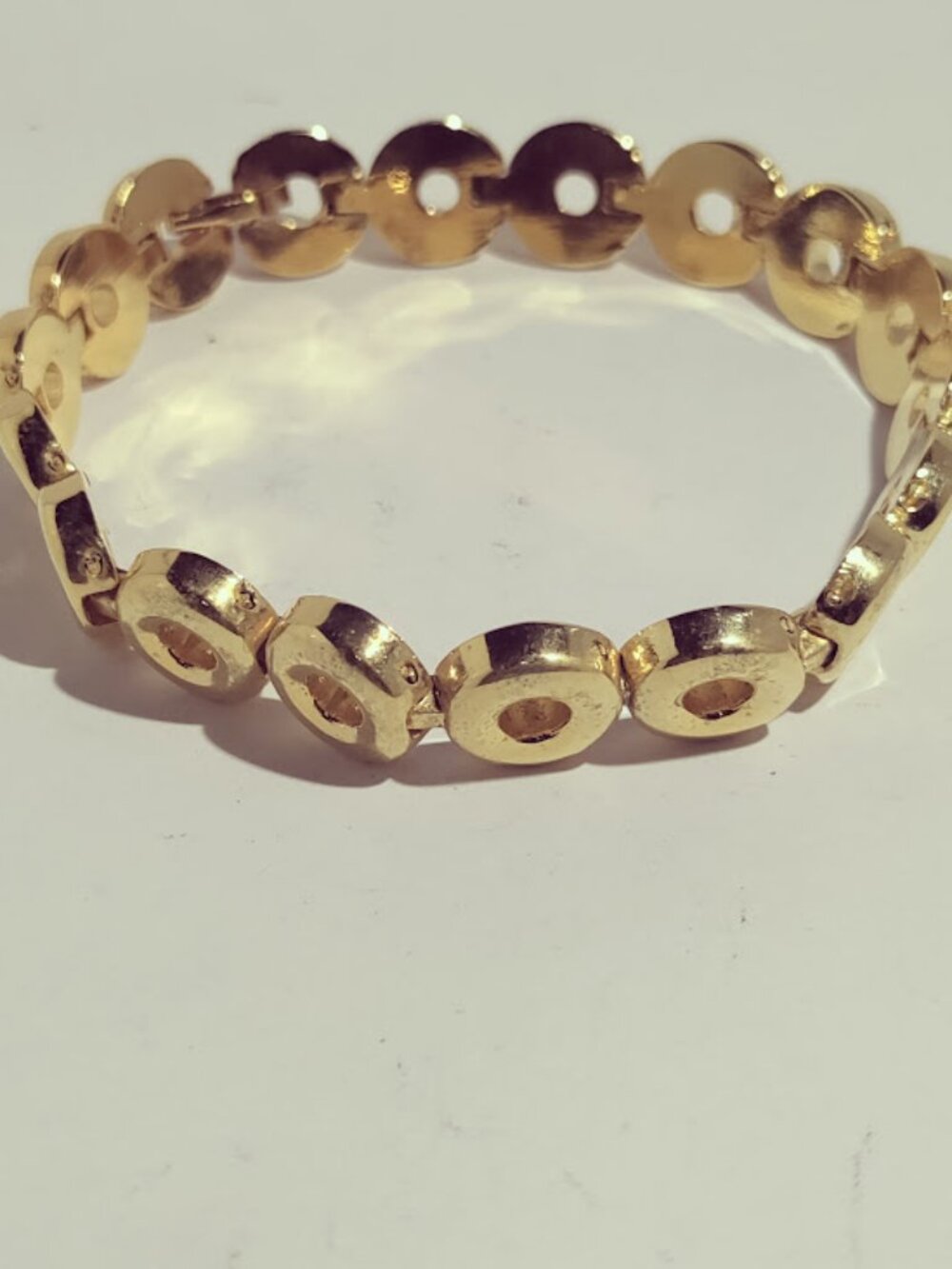 Gold Tone Circle Link Bracelet